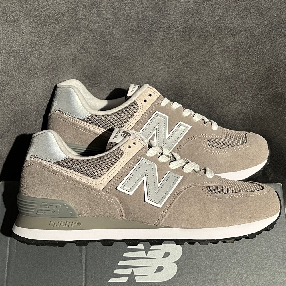 New Balance Women’s Sneakers 574 Gray Size 9.5 US